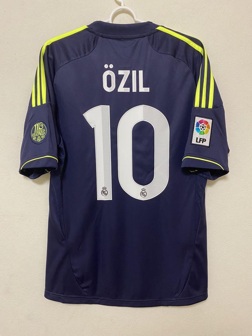 【正規品】【美品】メスト・エジル選手　レアルマドリード　ユニフォーム