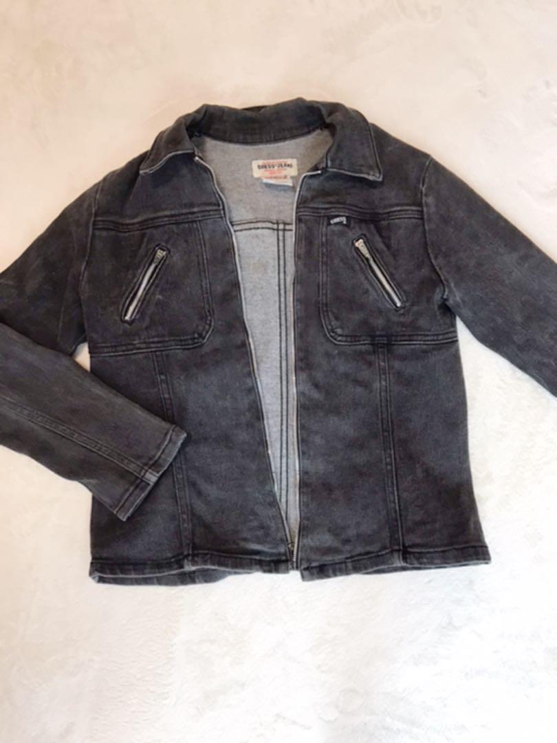 guessのデニムジャケット